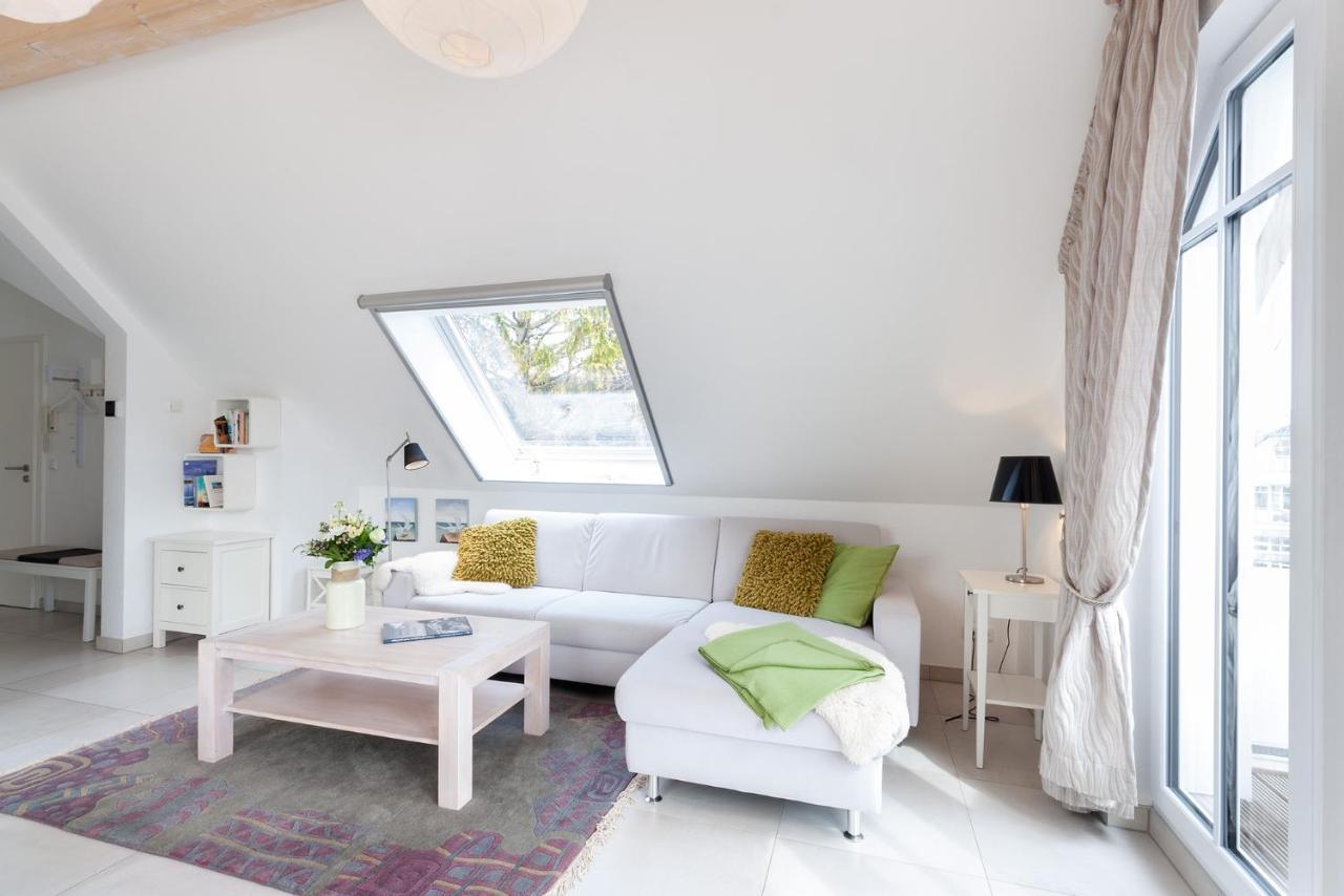 Am Horizont No 2 Fuer 2- 4 Pers, 2 Schlafz, Suedbalkon, Parkplatz Strandnah 400 Meter 징스트 외부 사진